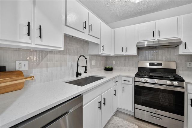 6600 Autumn Trace Drive, Peachtree Corners, GA 30092