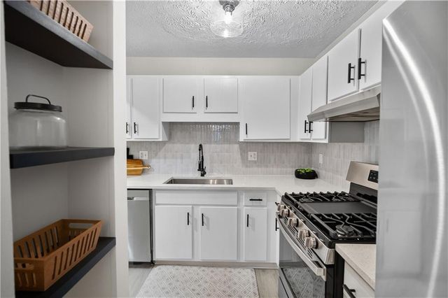 6600 Autumn Trace Drive, Peachtree Corners, GA 30092