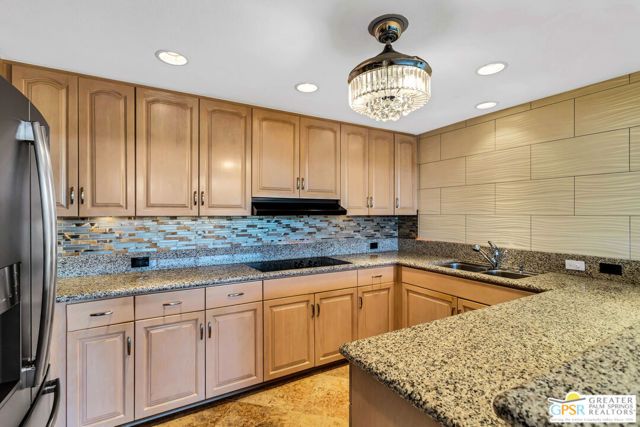 910 Island Drive 211, Rancho Mirage, CA 92270
