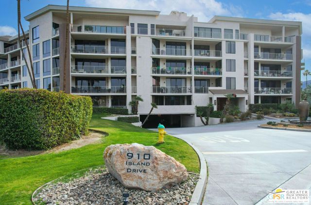 910 Island Drive 211, Rancho Mirage, CA 92270