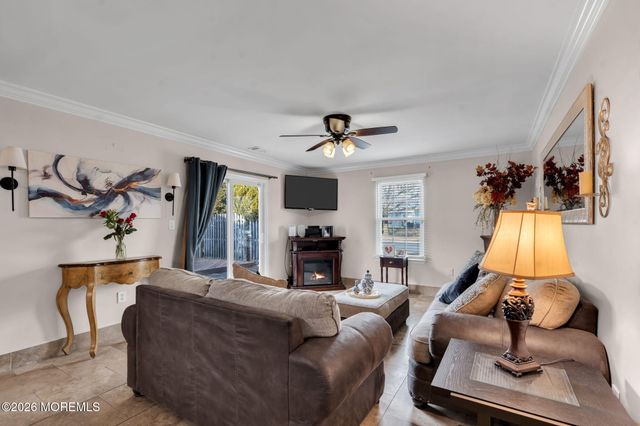 1 Breakwater Square, Howell, NJ 07728