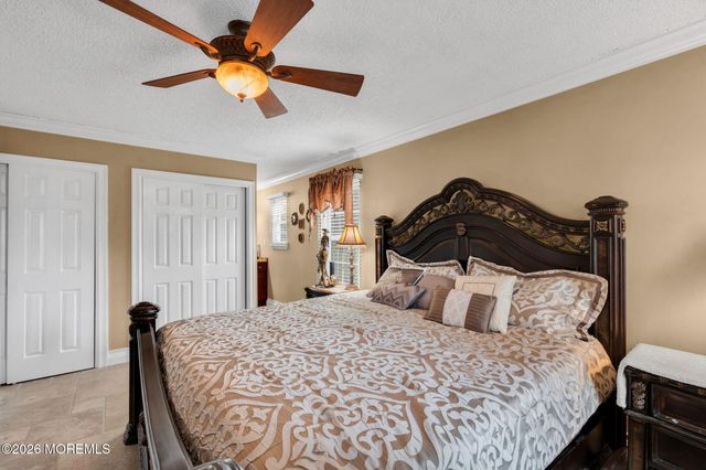 1 Breakwater Square, Howell, NJ 07728