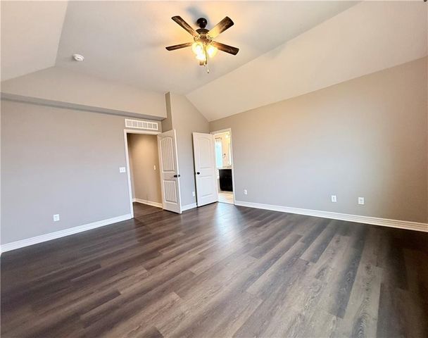 1900 Red Bud Court, Raymore, MO 64083