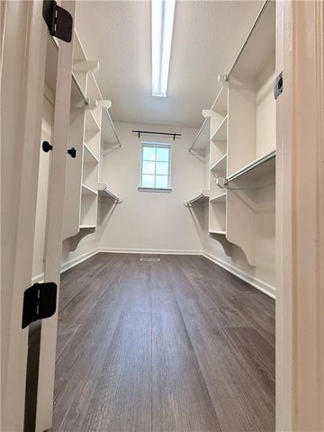 1900 Red Bud Court, Raymore, MO 64083