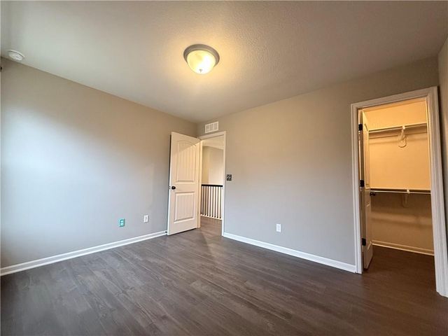 1900 Red Bud Court, Raymore, MO 64083