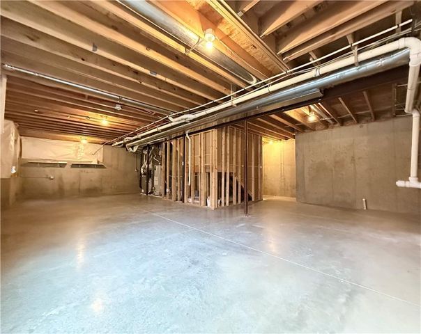 1900 Red Bud Court, Raymore, MO 64083