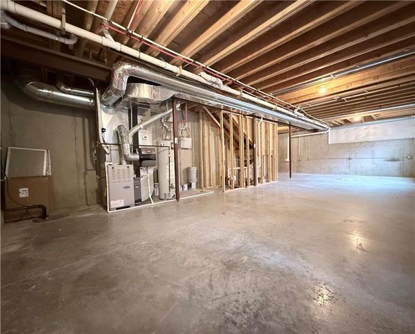 1900 Red Bud Court, Raymore, MO 64083