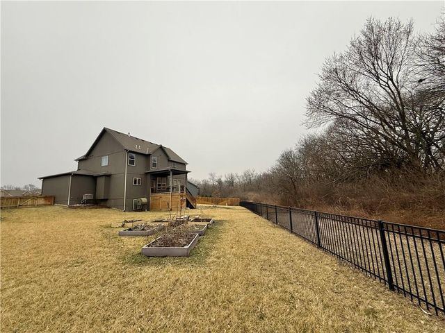 1900 Red Bud Court, Raymore, MO 64083