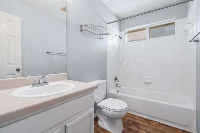 633 Fairway, Kyle, TX 78640