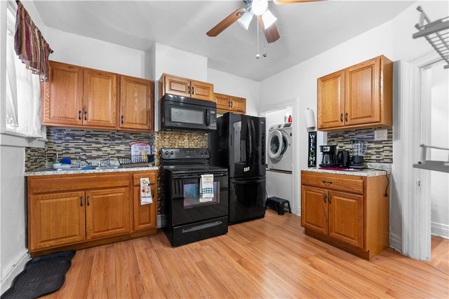 628 E 9th Ave, Munhall, PA 15120