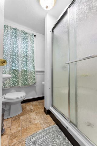 628 E 9th Ave, Munhall, PA 15120