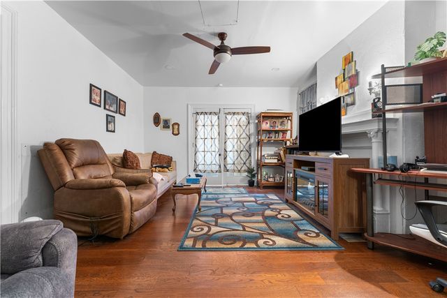 628 E 9th Ave, Munhall, PA 15120