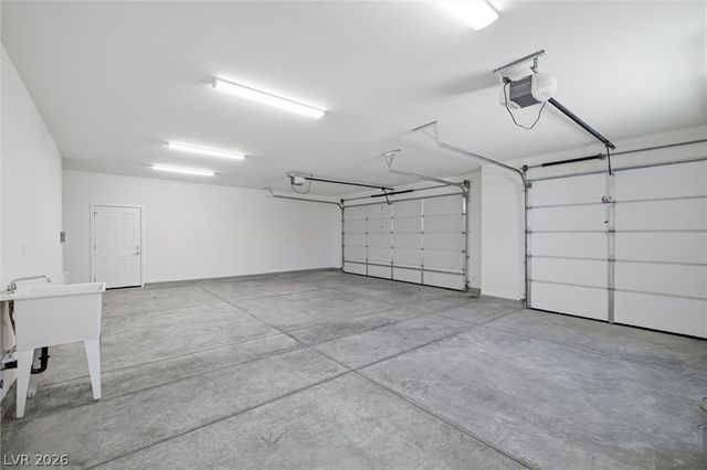 2981 Ponderosa Avenue, Pahrump, NV 89048