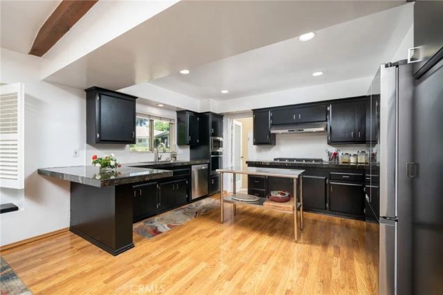 88 Camellia Court, Upland, CA 91786