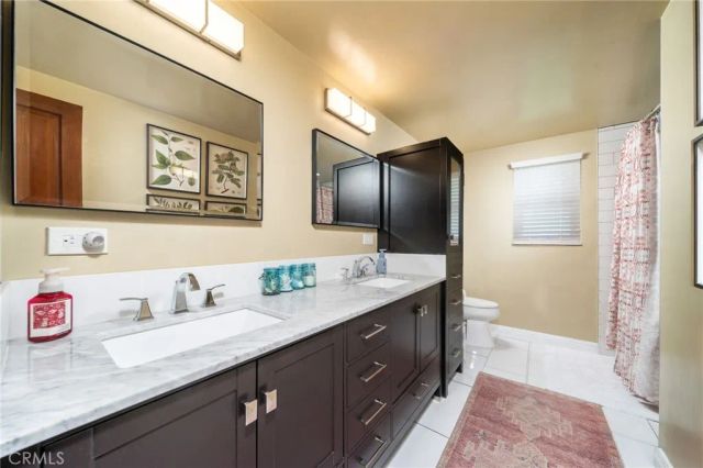 88 Camellia Court, Upland, CA 91786