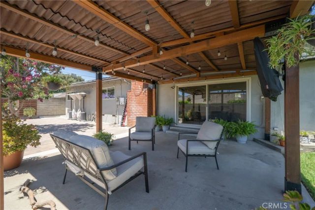 88 Camellia Court, Upland, CA 91786
