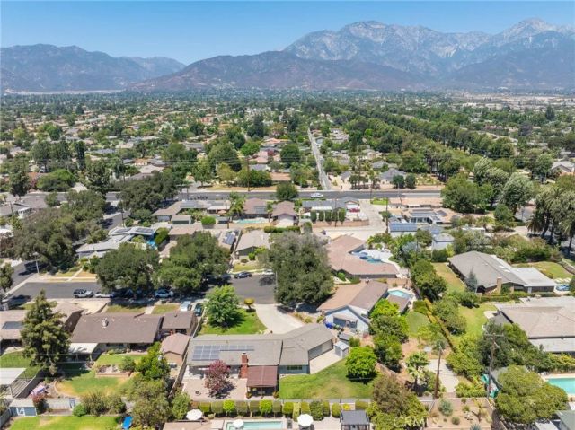 88 Camellia Court, Upland, CA 91786