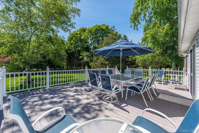 575 Willow Drive, East Marion, NY 11939