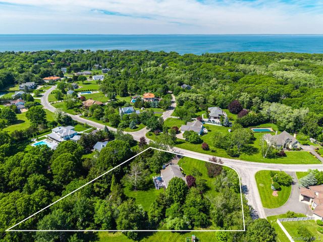 575 Willow Drive, East Marion, NY 11939
