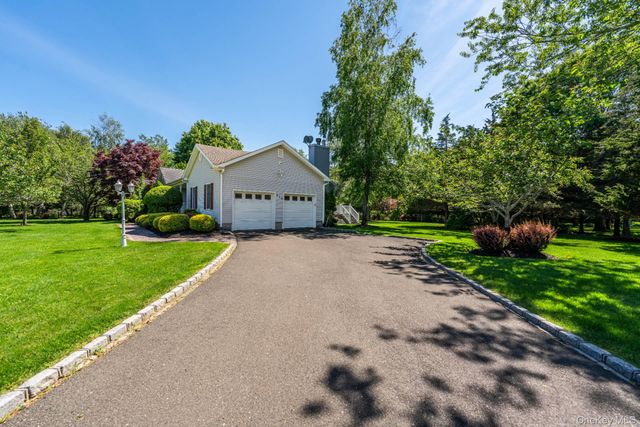 575 Willow Drive, East Marion, NY 11939