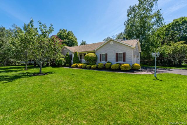 575 Willow Drive, East Marion, NY 11939