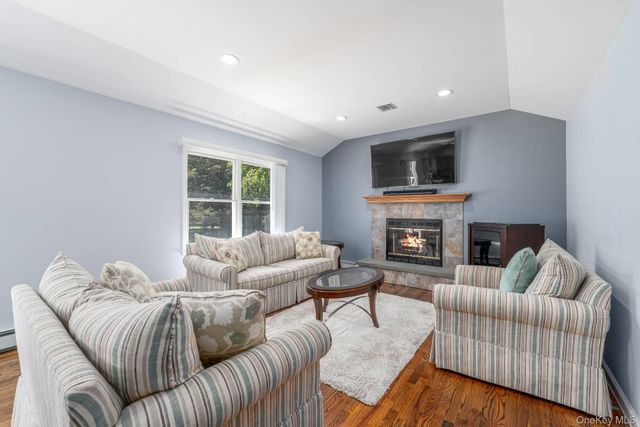 575 Willow Drive, East Marion, NY 11939