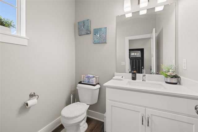 705 SE Booth Avenue, Waukee, IA 50263