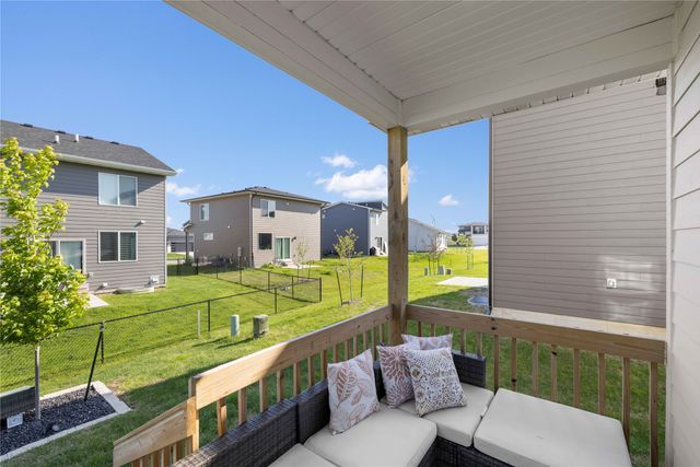 705 SE Booth Avenue, Waukee, IA 50263