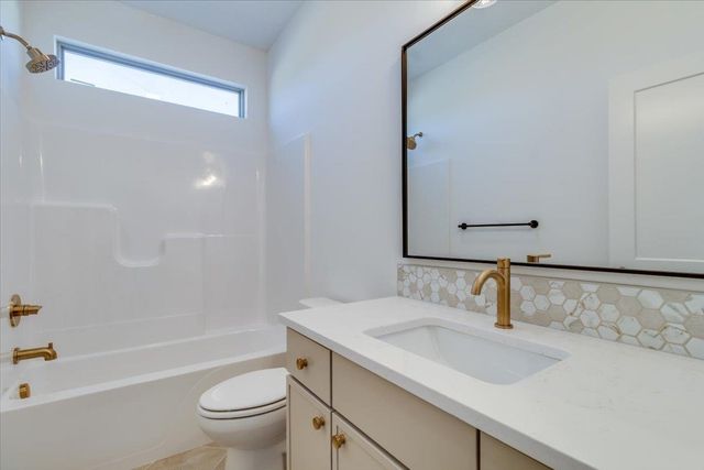 4431 N Grey Meadows Ct., Maize, KS 67101