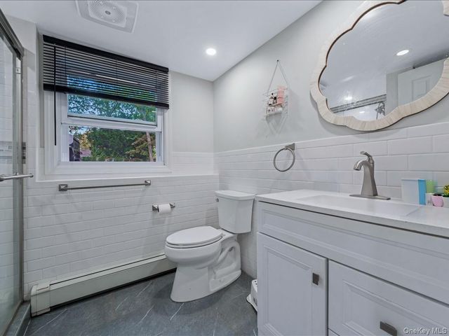 33 Winside Lane, Coram, NY 11727