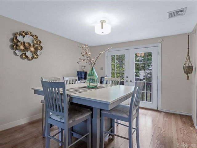 33 Winside Lane, Coram, NY 11727