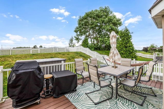 122 Brenden Park Drive, Etna, OH 43062