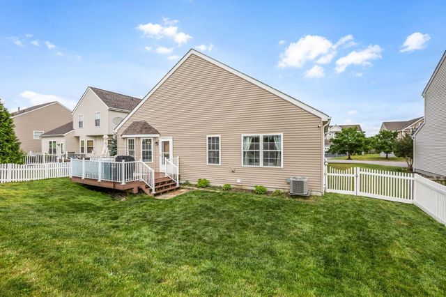 122 Brenden Park Drive, Etna, OH 43062