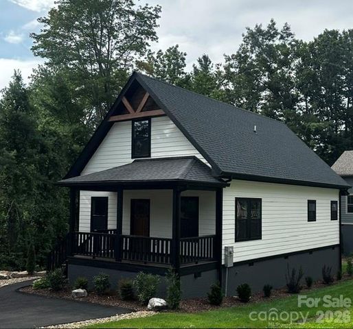 310 Ninth Street, Black Mountain, NC 28711