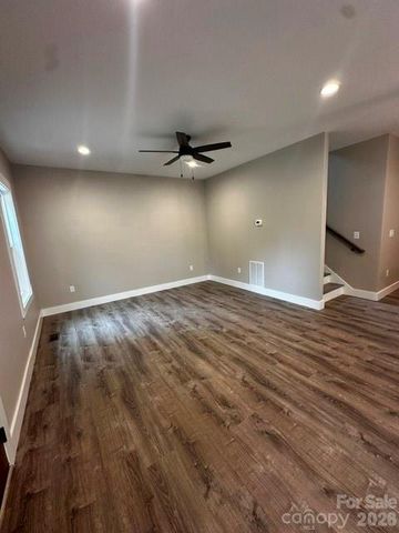 310 Ninth Street, Black Mountain, NC 28711