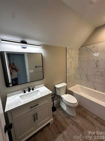 310 Ninth Street, Black Mountain, NC 28711