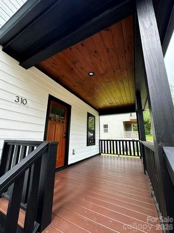 310 Ninth Street, Black Mountain, NC 28711