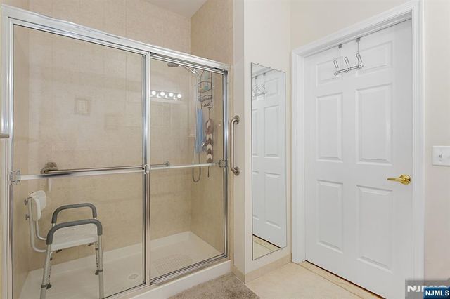 4137 Cory Lane, Elmwood Park, NJ 07407