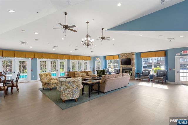 4137 Cory Lane, Elmwood Park, NJ 07407