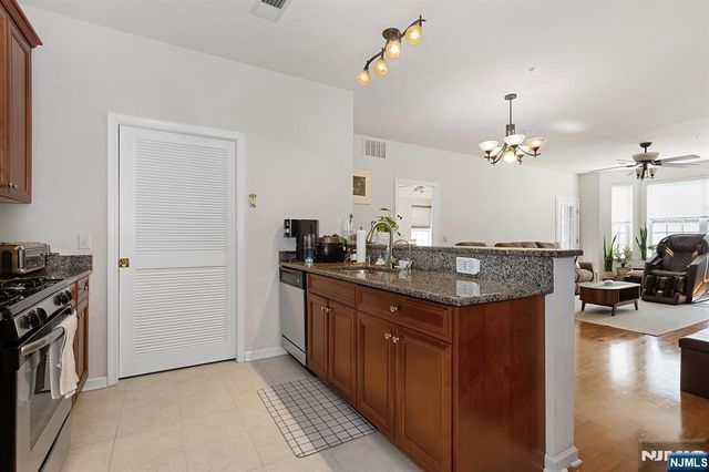 4137 Cory Lane, Elmwood Park, NJ 07407