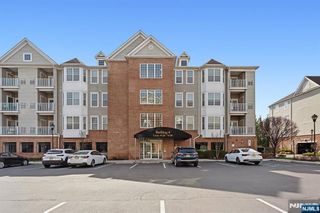 4137 Cory Lane, Elmwood Park, NJ 07407