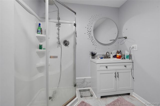 9166 Lantern Way, Newport, MI 48166