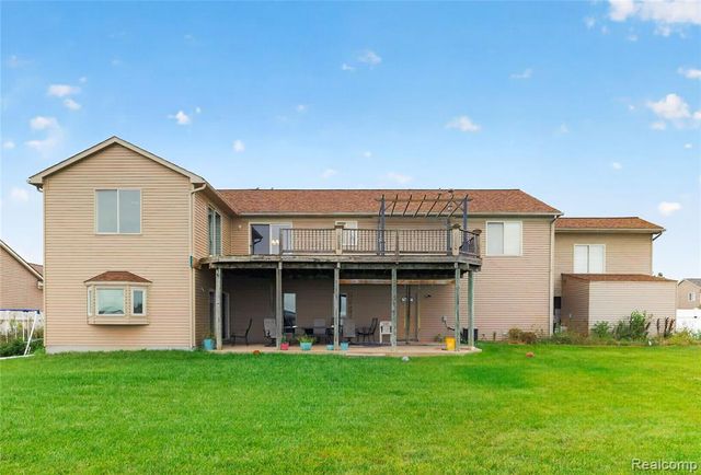 9166 Lantern Way, Newport, MI 48166