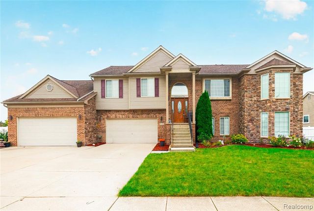 9166 Lantern Way, Newport, MI 48166