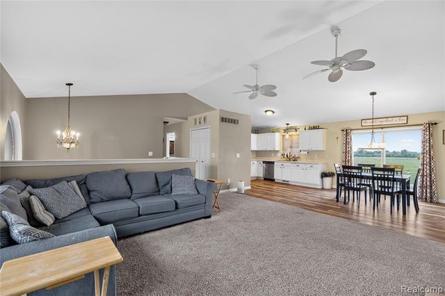9166 Lantern Way, Newport, MI 48166