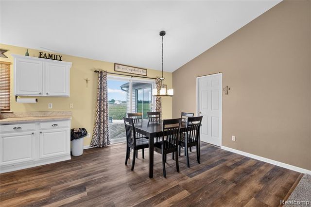 9166 Lantern Way, Newport, MI 48166