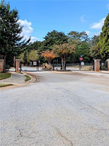 1608 AUSTIN MEADOWS Drive, Decatur, GA 30032