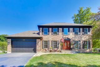 438 W Trail Court, Grayslake, IL 60030