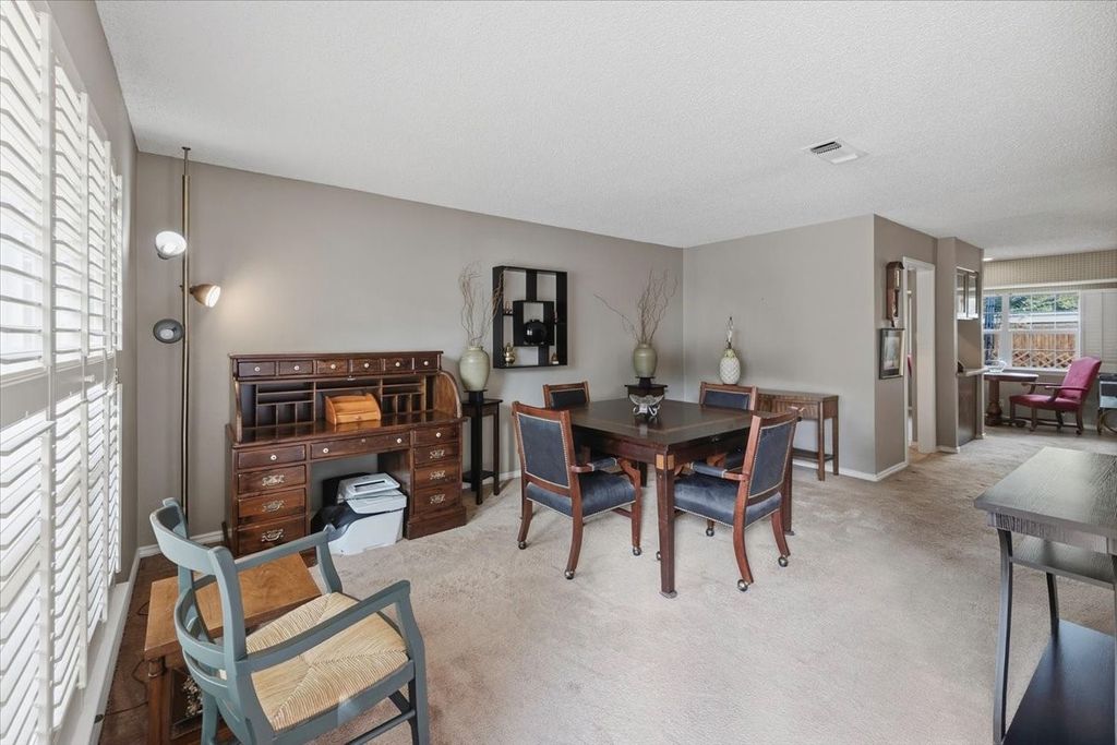 1061 Roaring Springs Road, Fort Worth, TX 76114 — photo 2