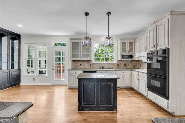 4910 Red Robin Ridge, Johns Creek, GA 30022